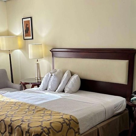 Baymont By Wyndham Johnson City Extérieur photo