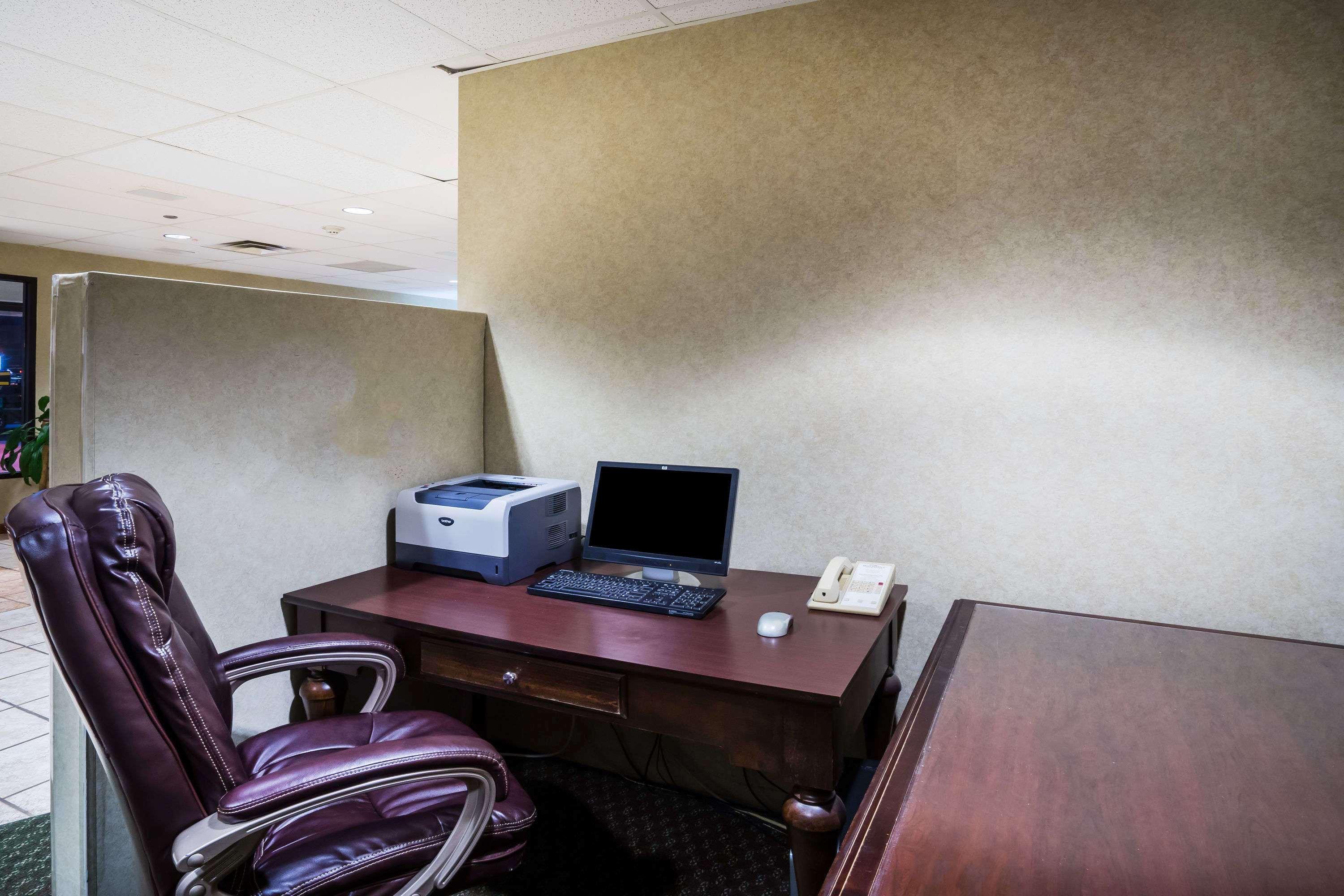 Baymont By Wyndham Johnson City Extérieur photo
