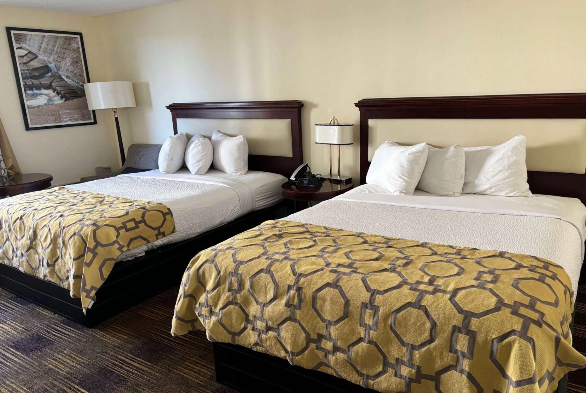 Baymont By Wyndham Johnson City Extérieur photo